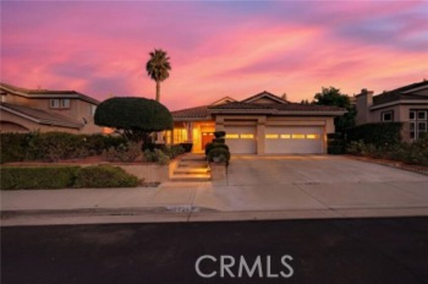 42824 Woody Knoll Photo