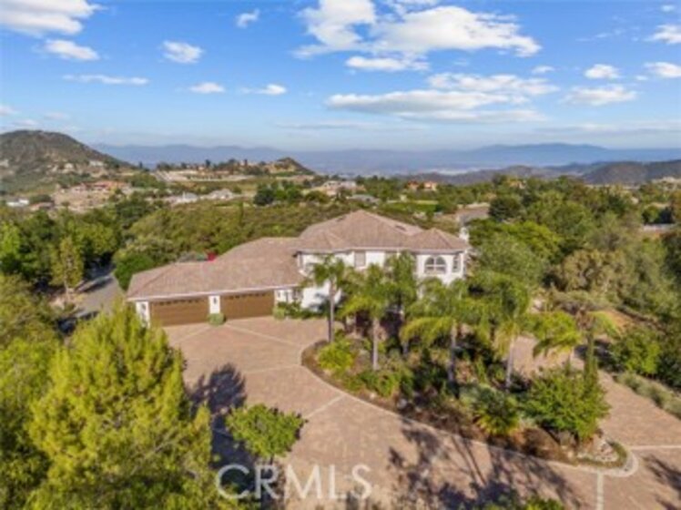 21100 Paseo Montana Photo