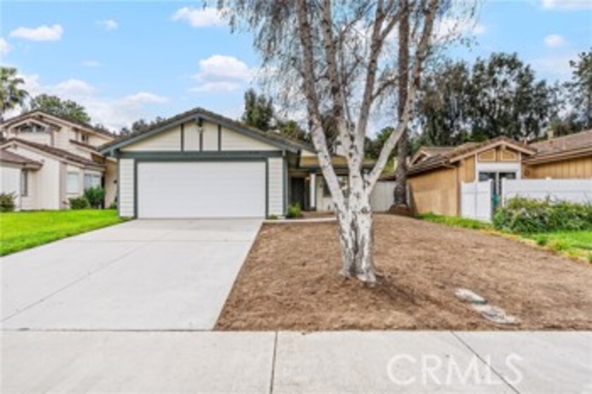 41502 Avenida De La Reina Photo