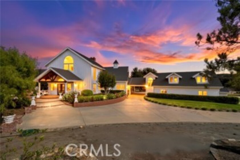 42580 Avenida Escala Photo