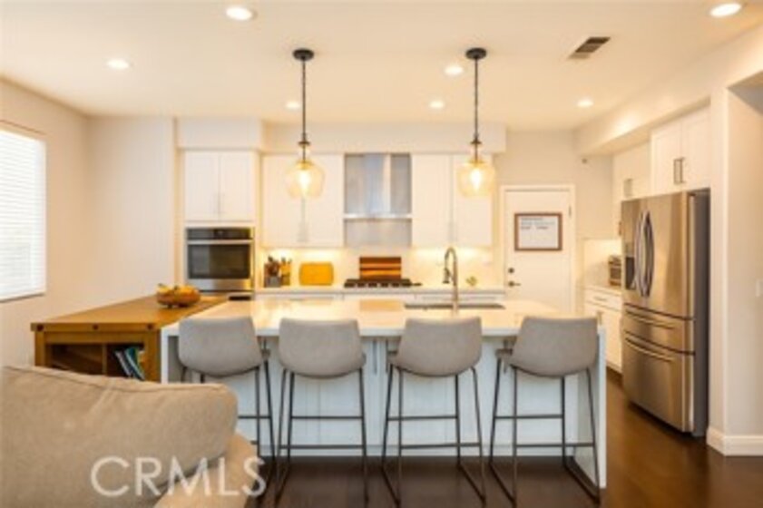 45501 Jaguar Way Photo