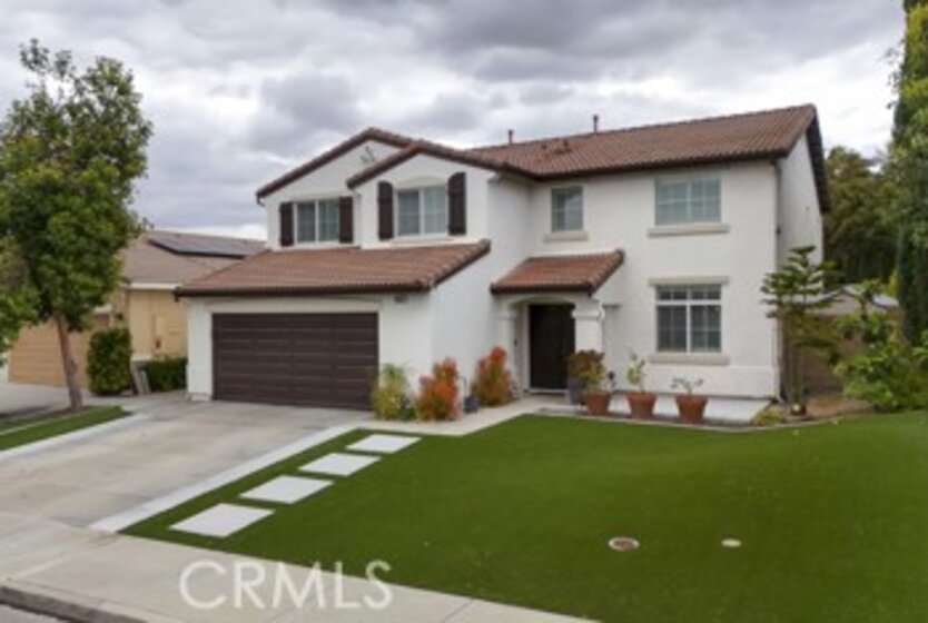 38064 Amador Photo