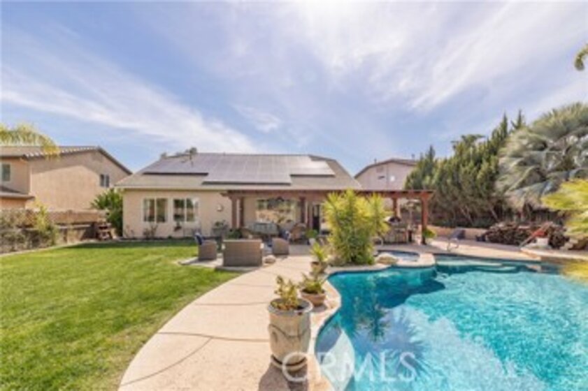 38260 Willow Court Photo