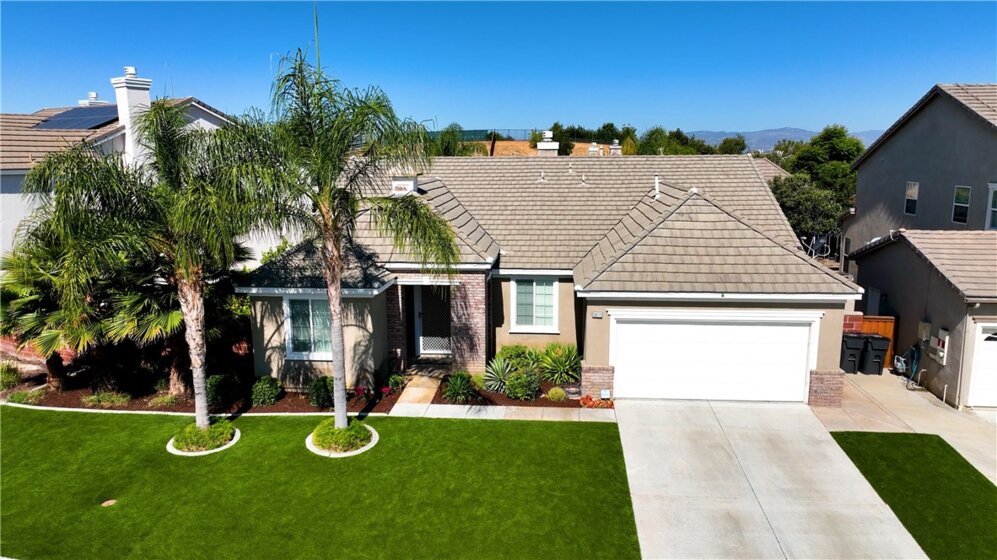 39273 Half Moon Circle Photo