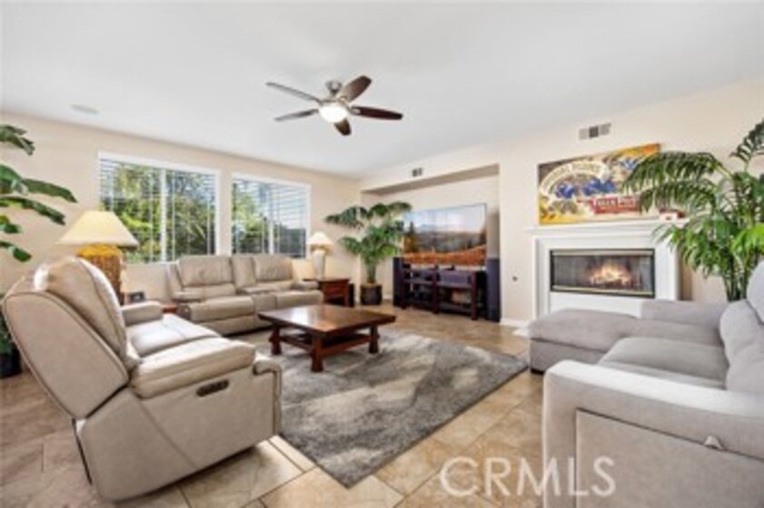 42730 Larry Lee Photo