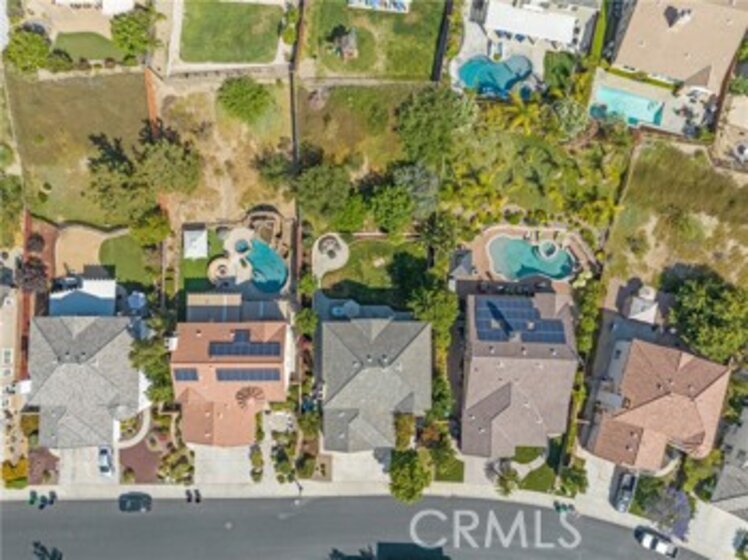 27557 Bottle Brush Way Photo