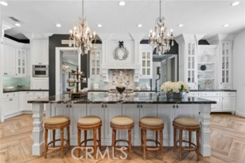 22174 Lynx Court Photo