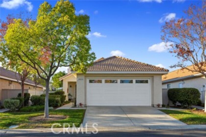 24030 Via Astuto Photo