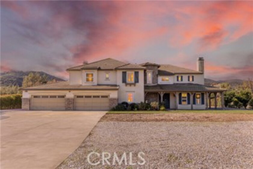 25737 Bay Meadows Photo