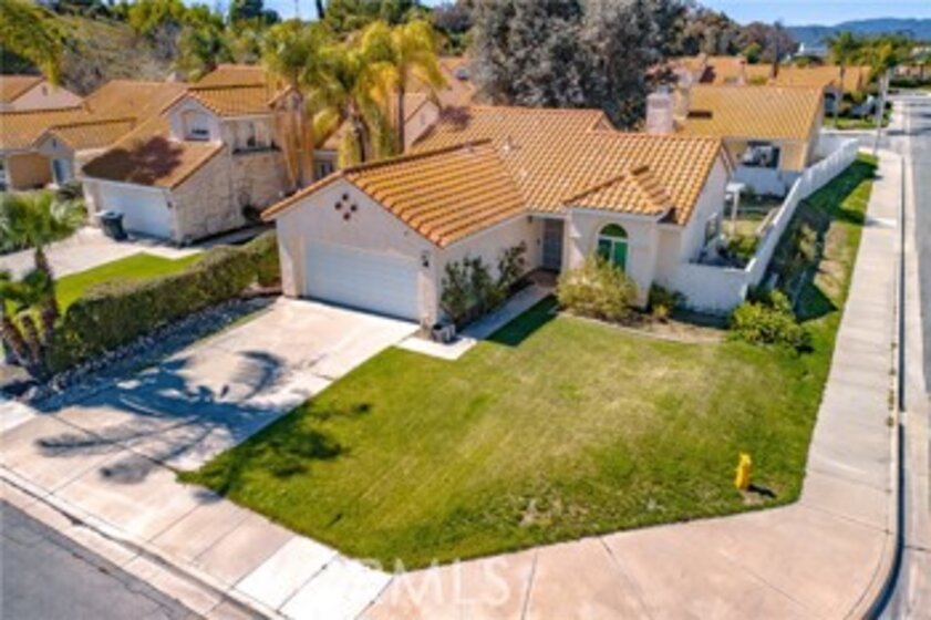 39553 Canary Circle Photo