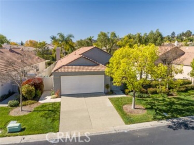 40240 Via Calidad Photo