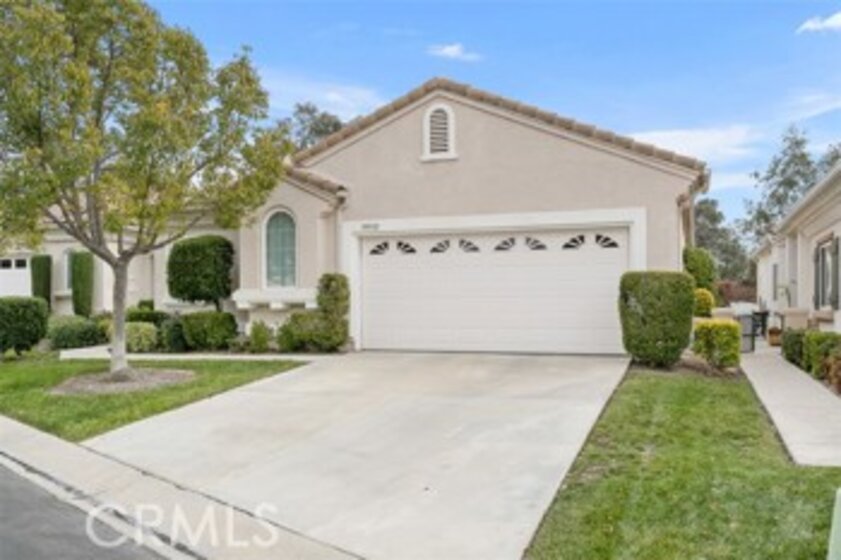 39930 Via Oporta Photo