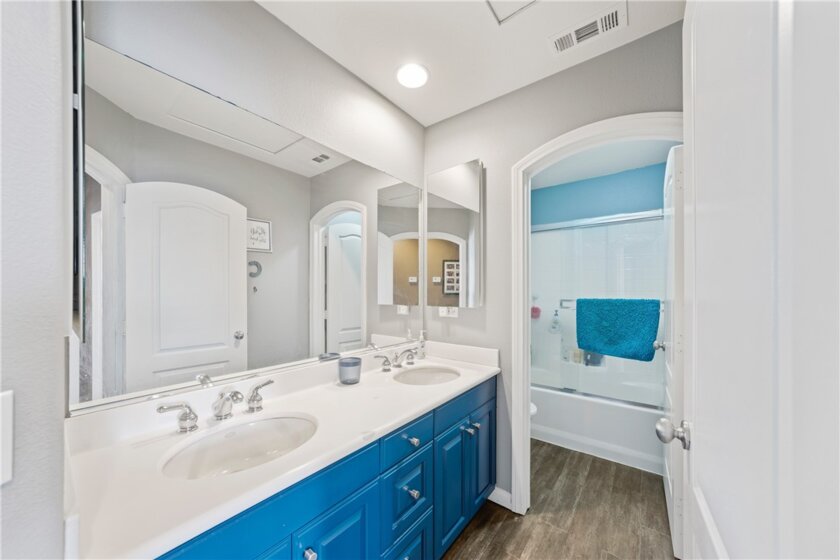 36704 Clove Currant Lane Photo