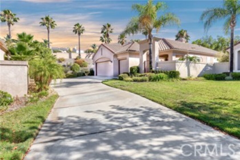 23750 Via Barletta Photo