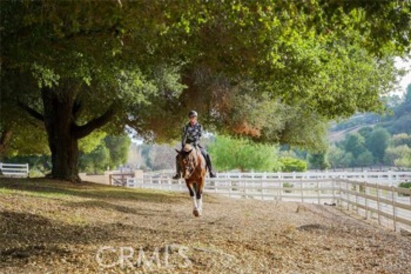 40075 Avenida La Cresta Photo