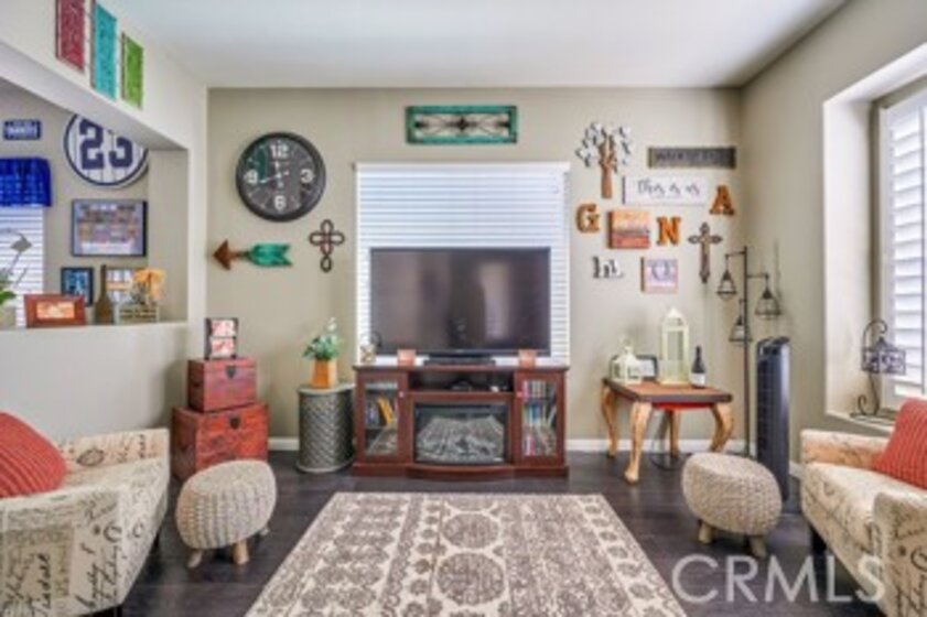 25063 Acorn Court Photo