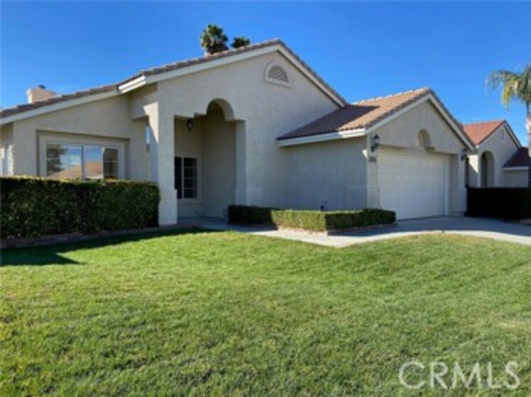 44653 Lorraine Photo