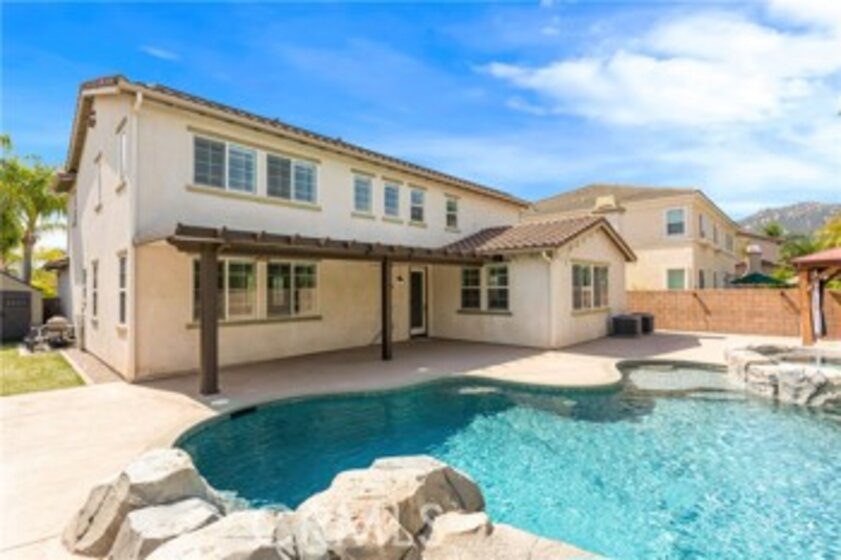 45471 Olive Court Photo