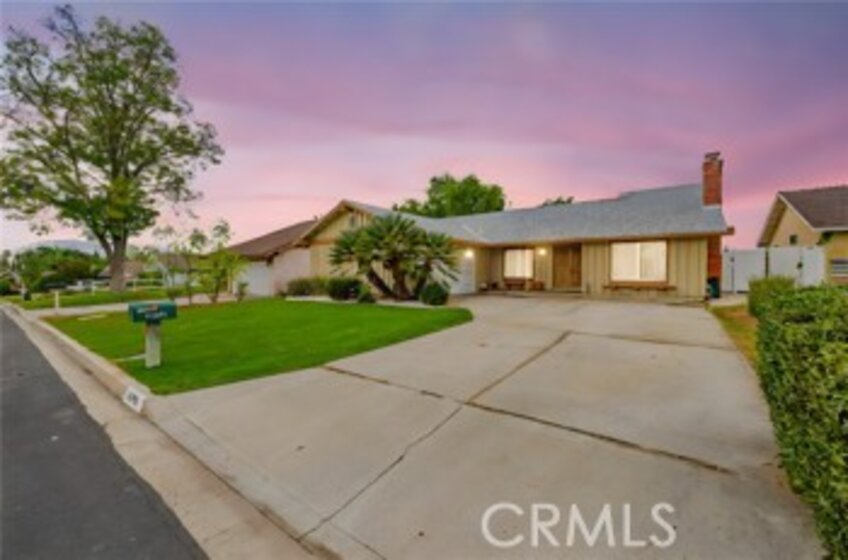 42691 San Julian Place Photo