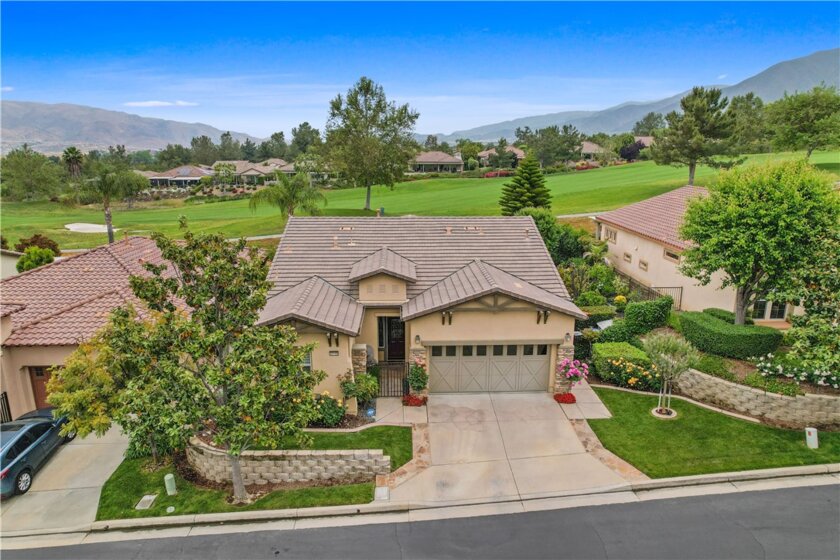 24100 Nobe Street Photo