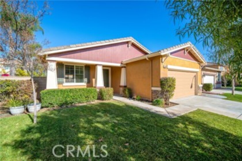 31836 Rosales Avenue Photo