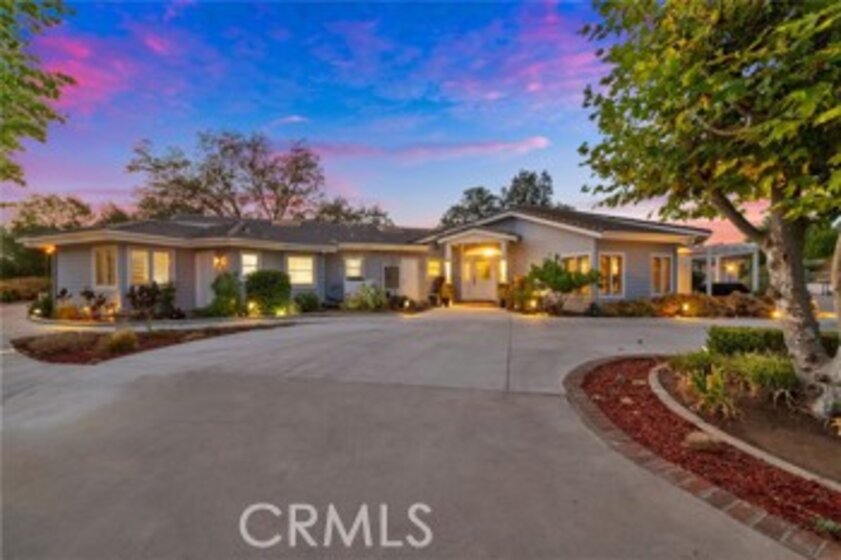 37215 Avenida La Cresta Photo