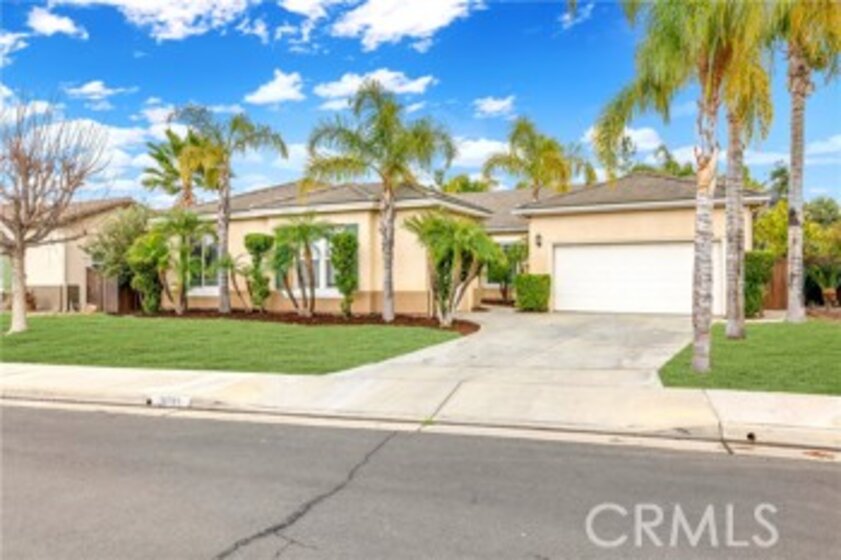 26781 Queen Court Photo