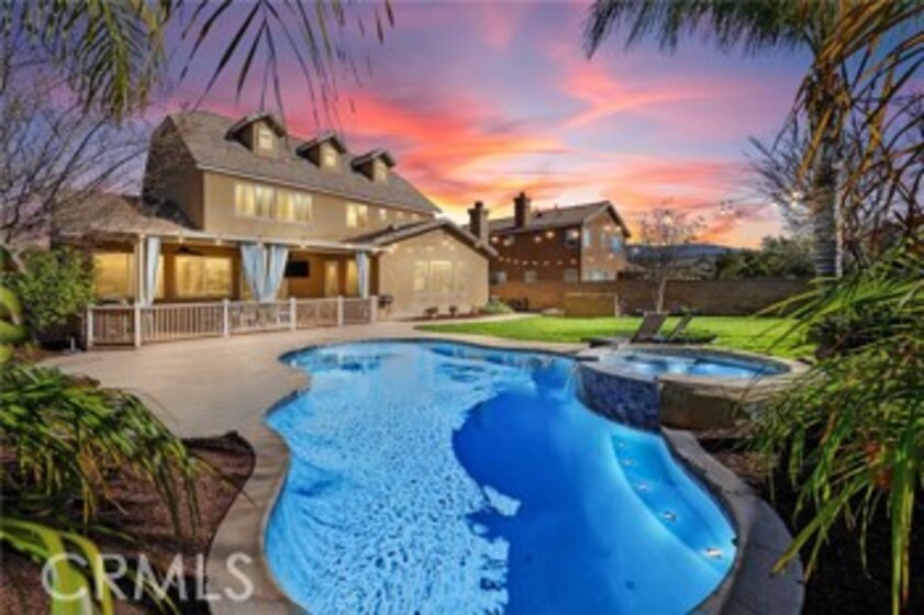 43915 Bluewood Circle Photo