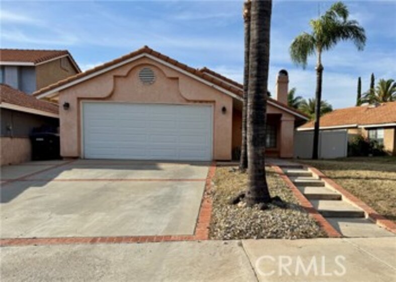 39875 Knollridge Photo