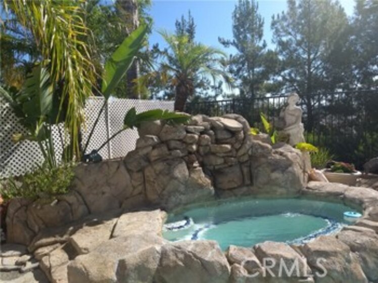 43132 Pudding Court Photo