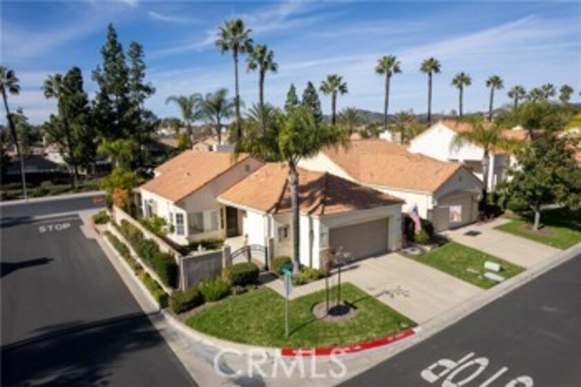 40465 Via Malagas Photo