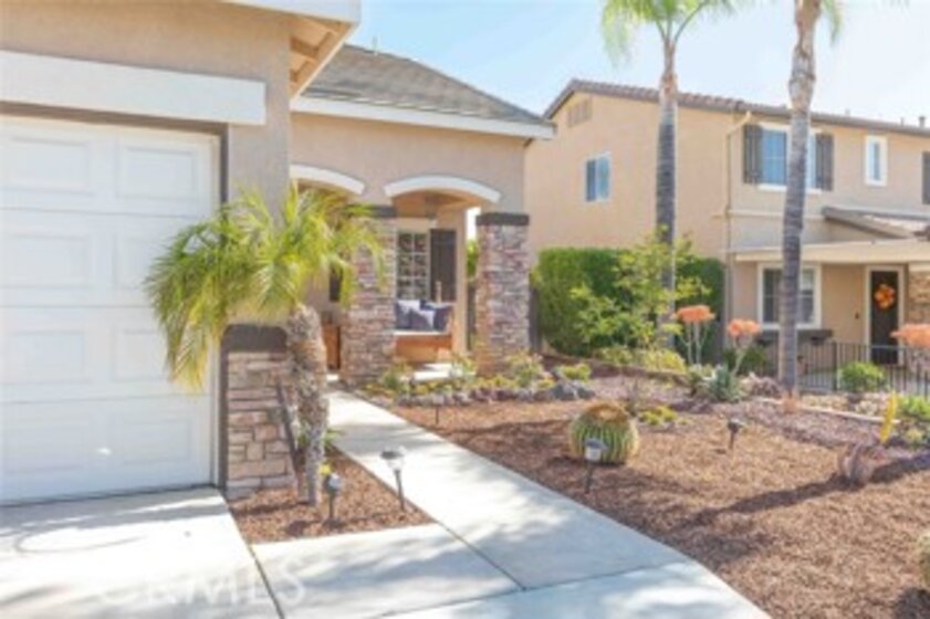 38260 Willow Court Photo