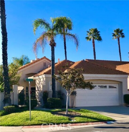 40655 Via Malagas Photo