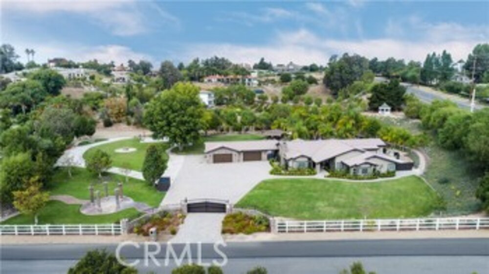 43600 San Fermin Place Photo