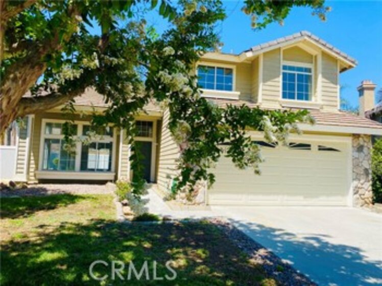 13220 Broken Bit Circle Photo