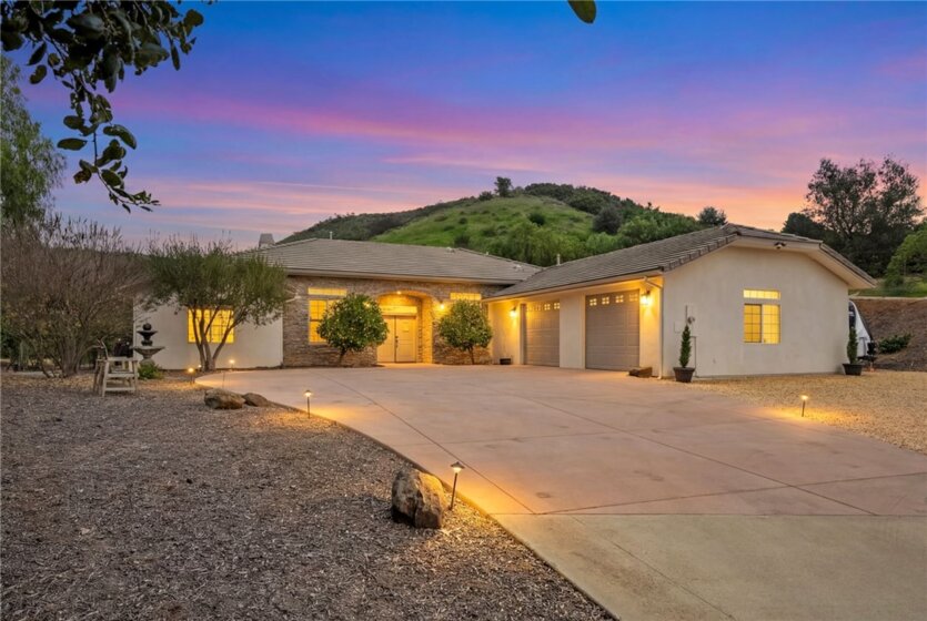 45600 La Cruz Drive Photo