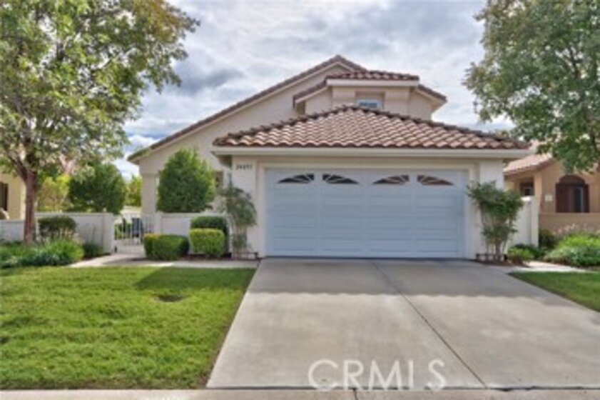 24091 Via Perlita Photo