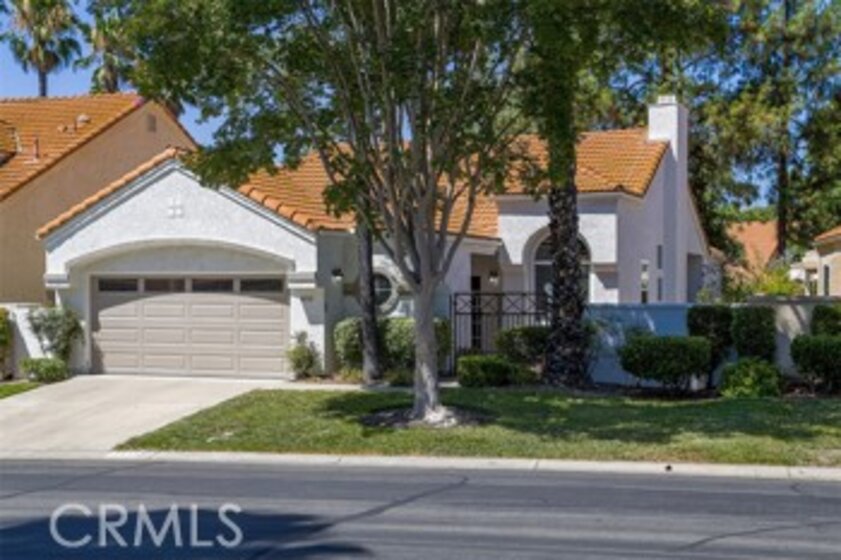 40533 Via Estrada Photo