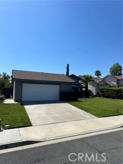 41651 Avenida De La Reina Photo