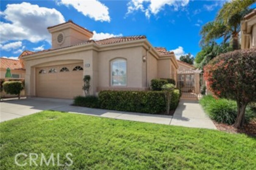 24107 Corte Inspirada Photo