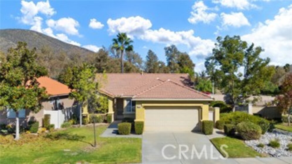 28980 Raintree Photo