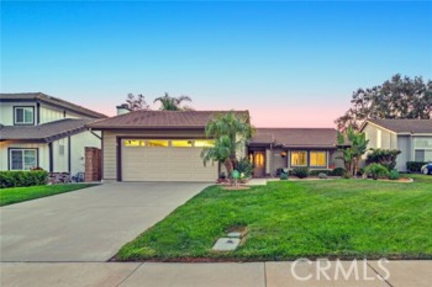 41675 Avenida De La Reina Photo