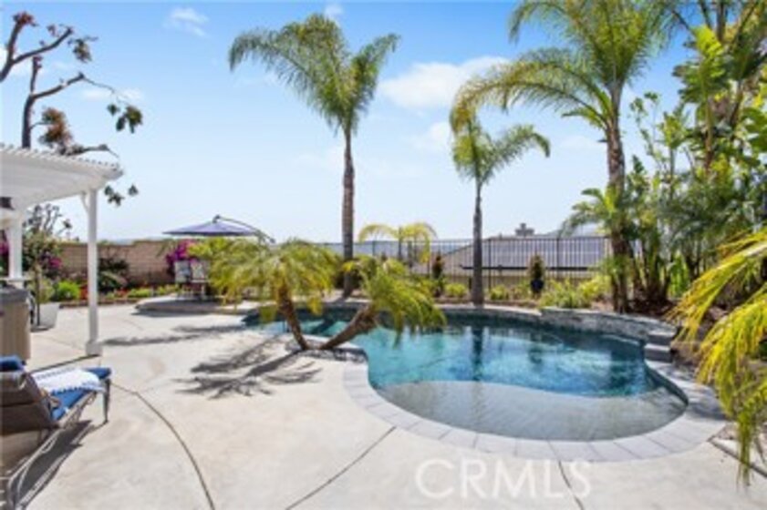 33426 Fox Road Photo