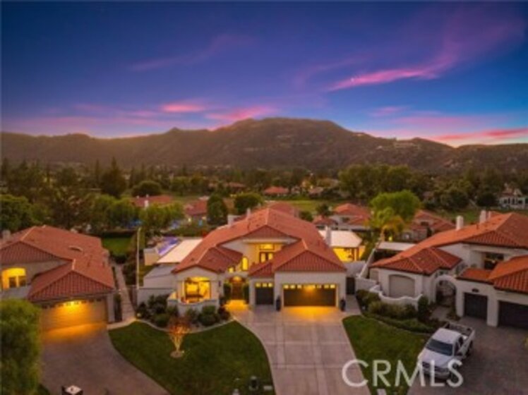 22901 Saint Annes Court Photo