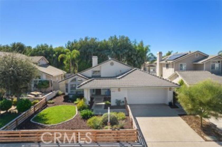 25235 Via Pera Photo