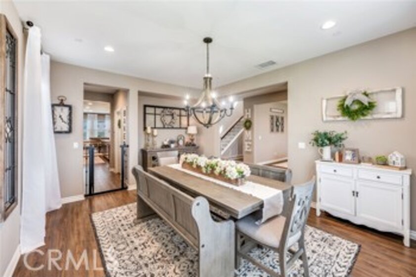 32796 Cherokee Rose Street Photo