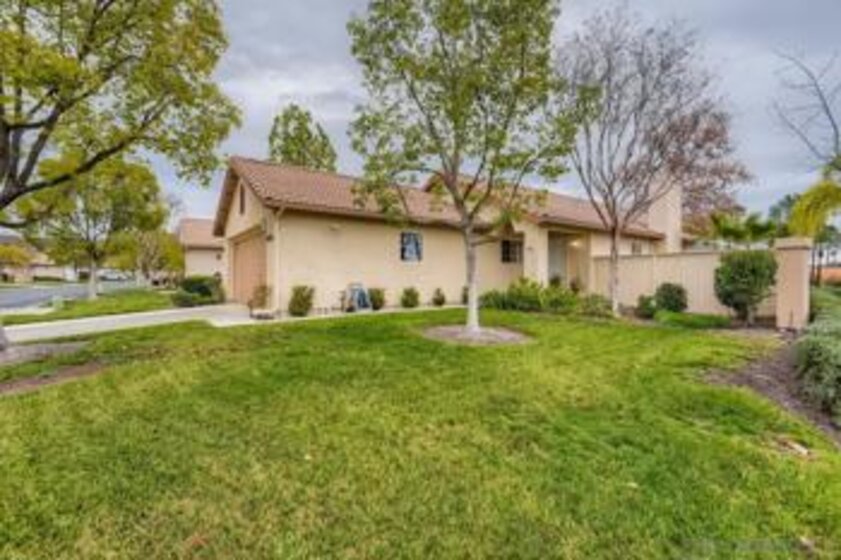 24039 Via Astuto Photo