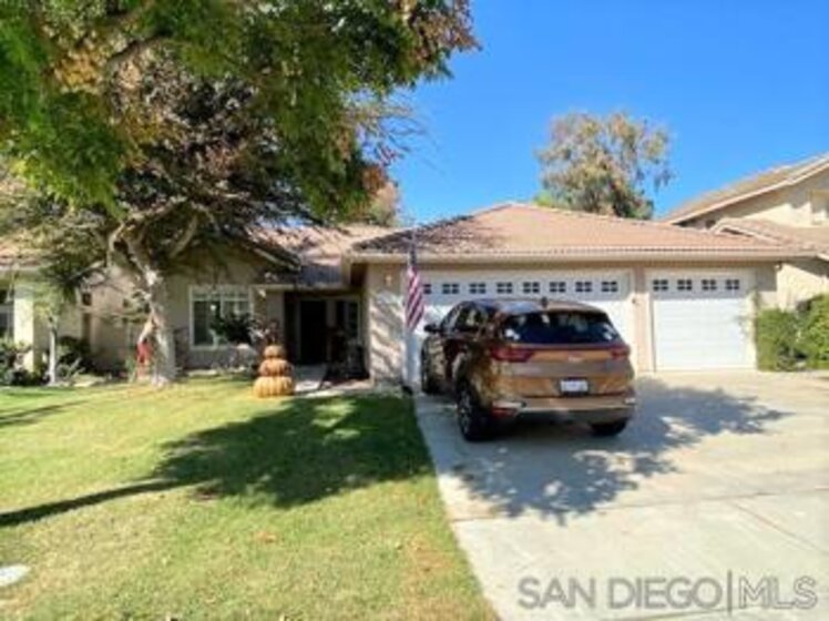 42021 Camino Casana Photo