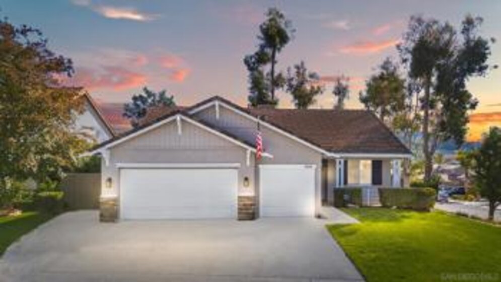 33451 Victoria Court Photo