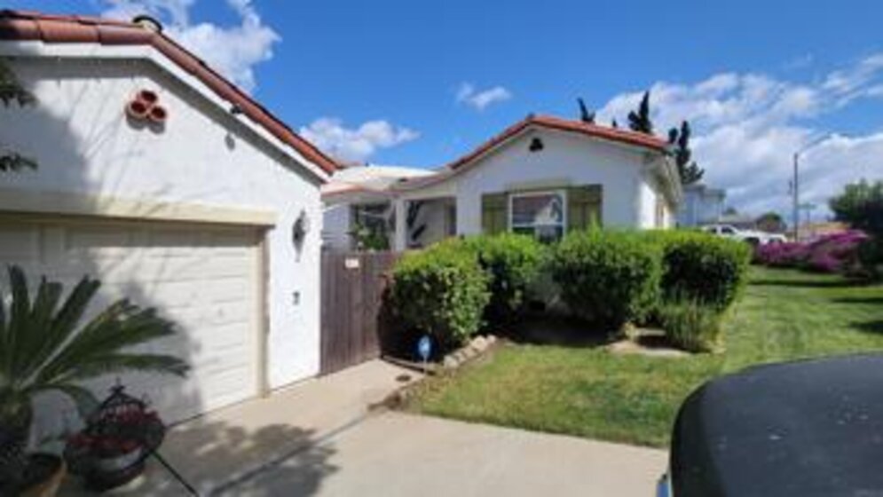 28426 Pujol Street Photo